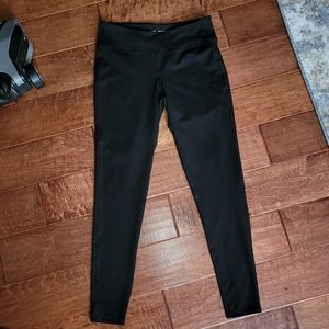 Old navy xl TALL leggings. Never worn. No tags. Spandex fabric